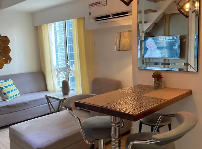 The Traveler's Nook Bgc Taguig Apartahotel Manila